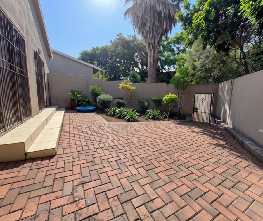 To Let 2 Bedroom Property for Rent in Glenvista Gauteng