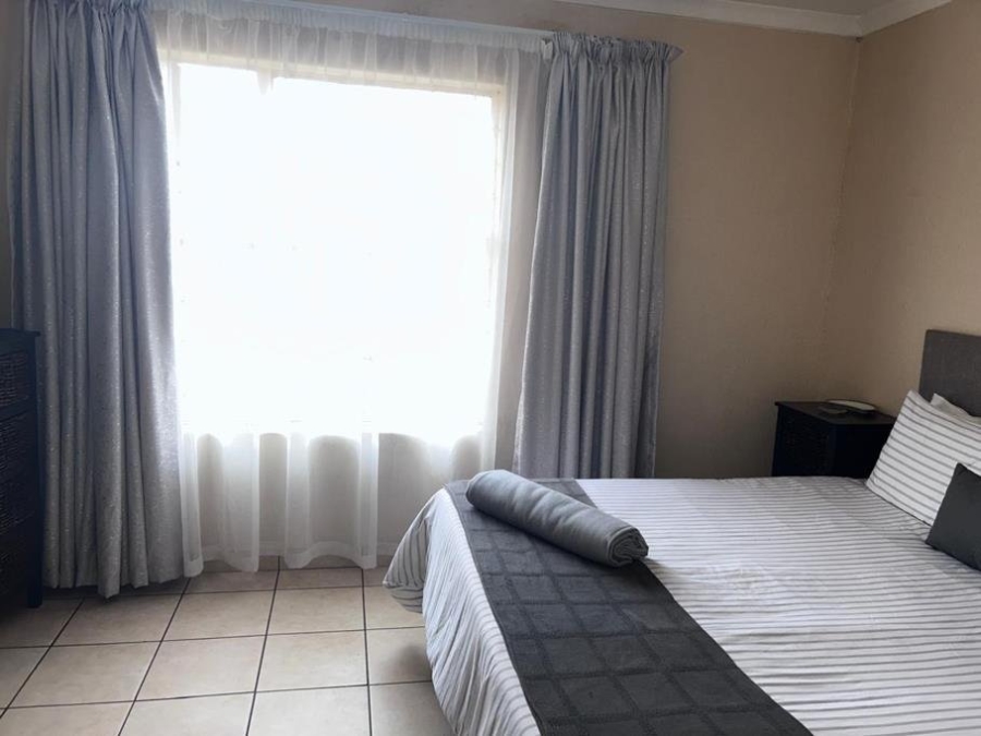2 Bedroom Property for Sale in Discovery Gauteng