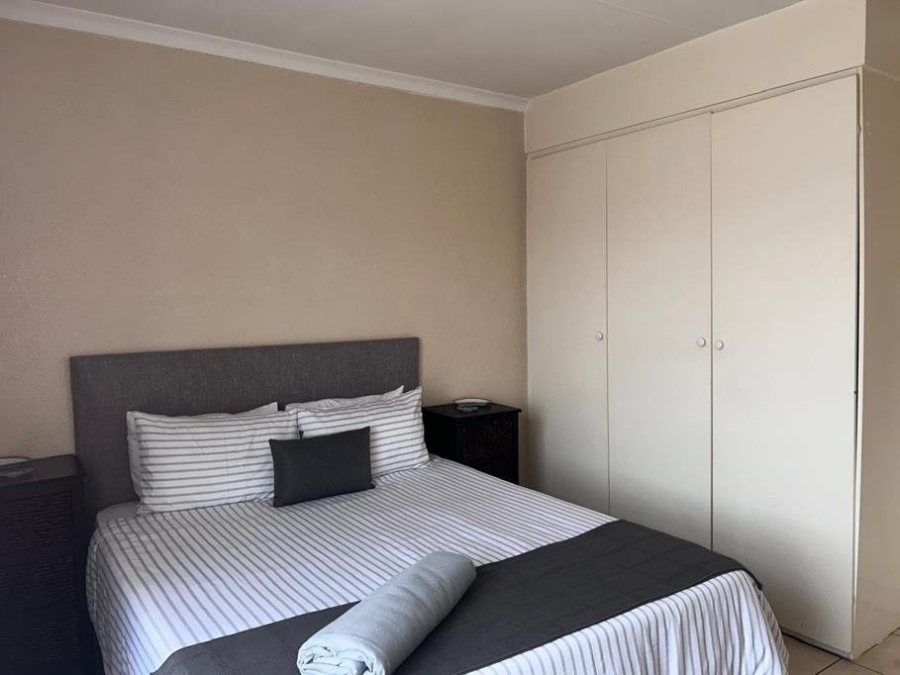 2 Bedroom Property for Sale in Discovery Gauteng
