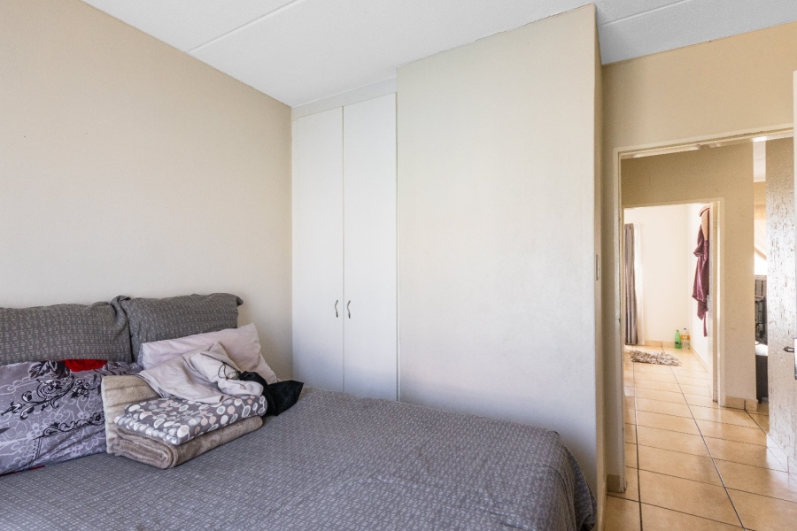 To Let 2 Bedroom Property for Rent in Ormonde Gauteng