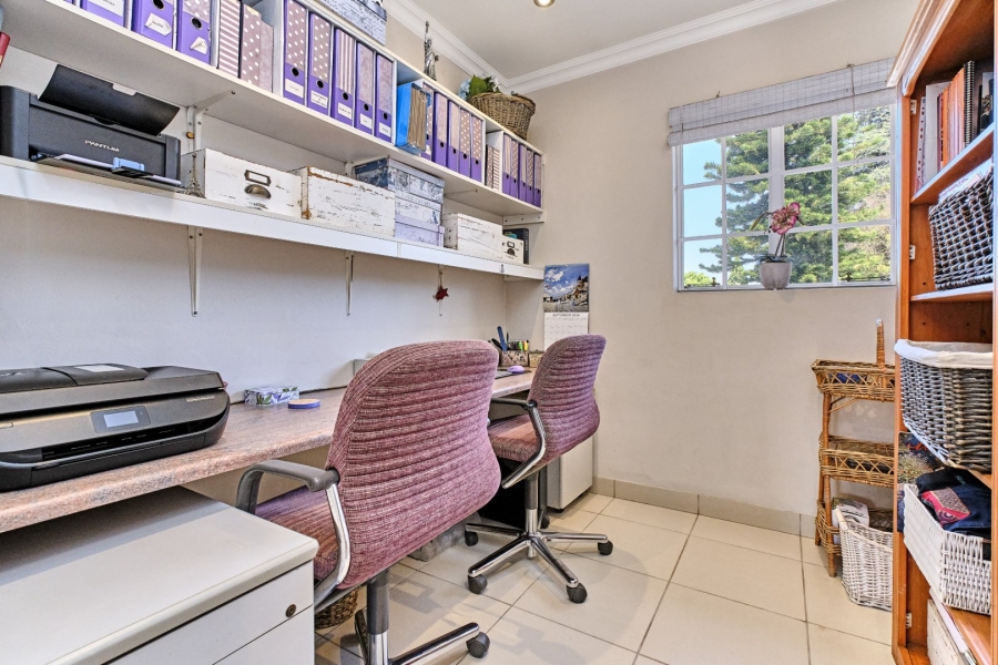 6 Bedroom Property for Sale in Blairgowrie Gauteng