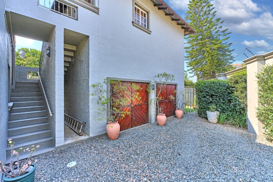 6 Bedroom Property for Sale in Blairgowrie Gauteng