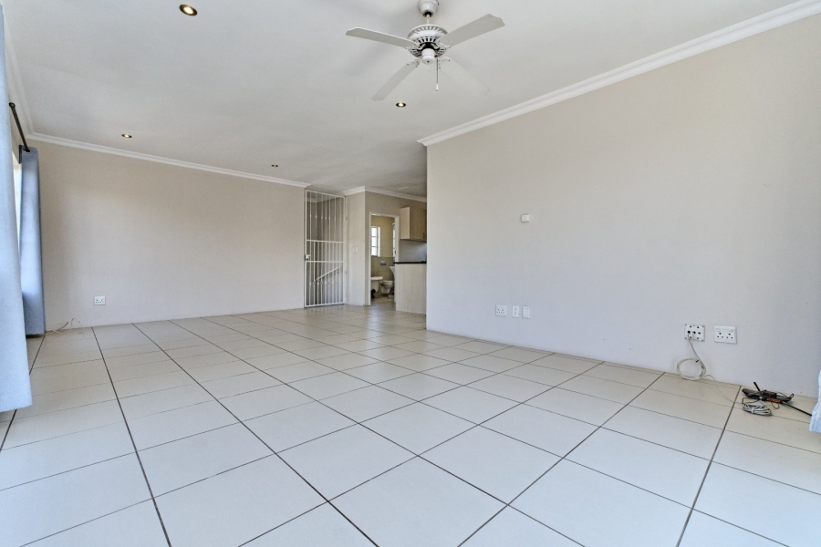 6 Bedroom Property for Sale in Blairgowrie Gauteng
