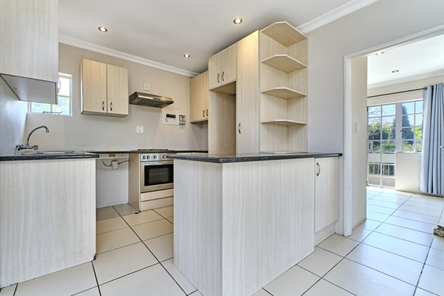 6 Bedroom Property for Sale in Blairgowrie Gauteng