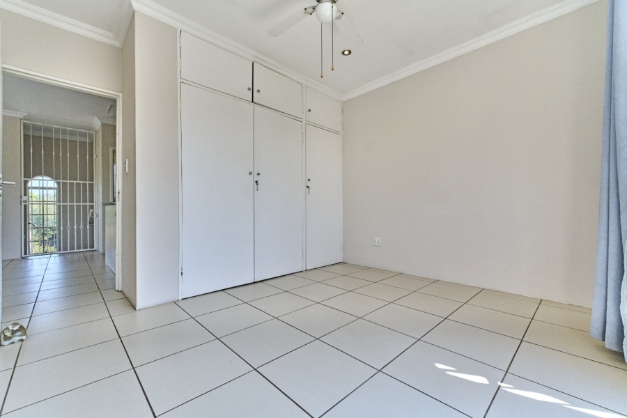 6 Bedroom Property for Sale in Blairgowrie Gauteng