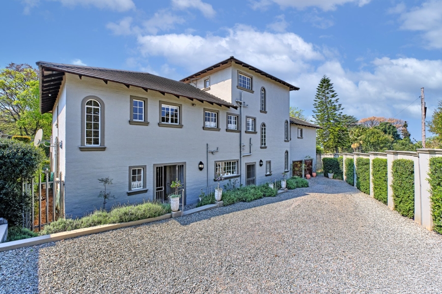 6 Bedroom Property for Sale in Blairgowrie Gauteng