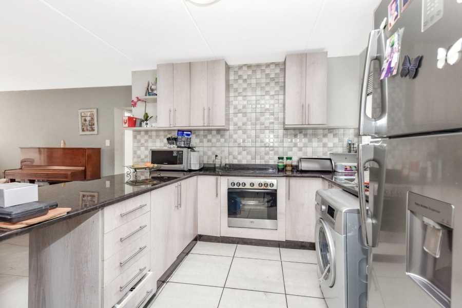 3 Bedroom Property for Sale in Edenburg Gauteng