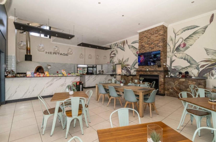 2 Bedroom Property for Sale in Greenstone Crest Gauteng