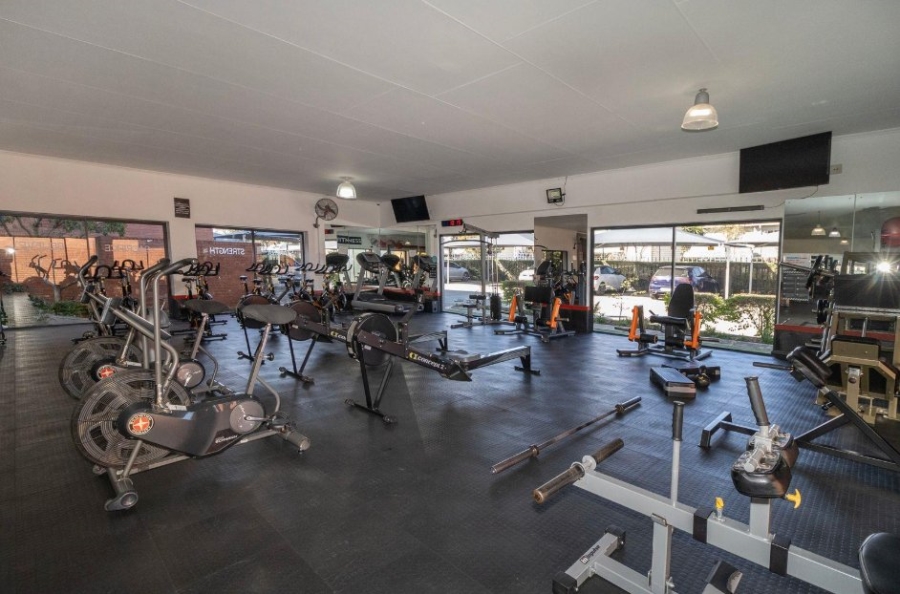 2 Bedroom Property for Sale in Greenstone Crest Gauteng