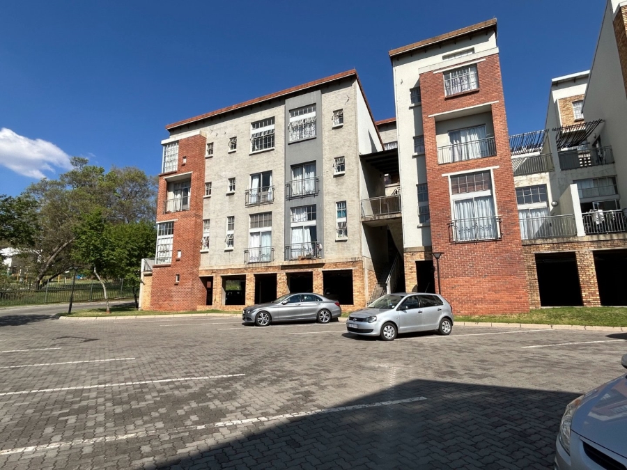  Bedroom Property for Sale in Houghton Estate Gauteng