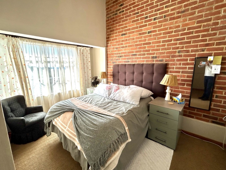  Bedroom Property for Sale in Houghton Estate Gauteng