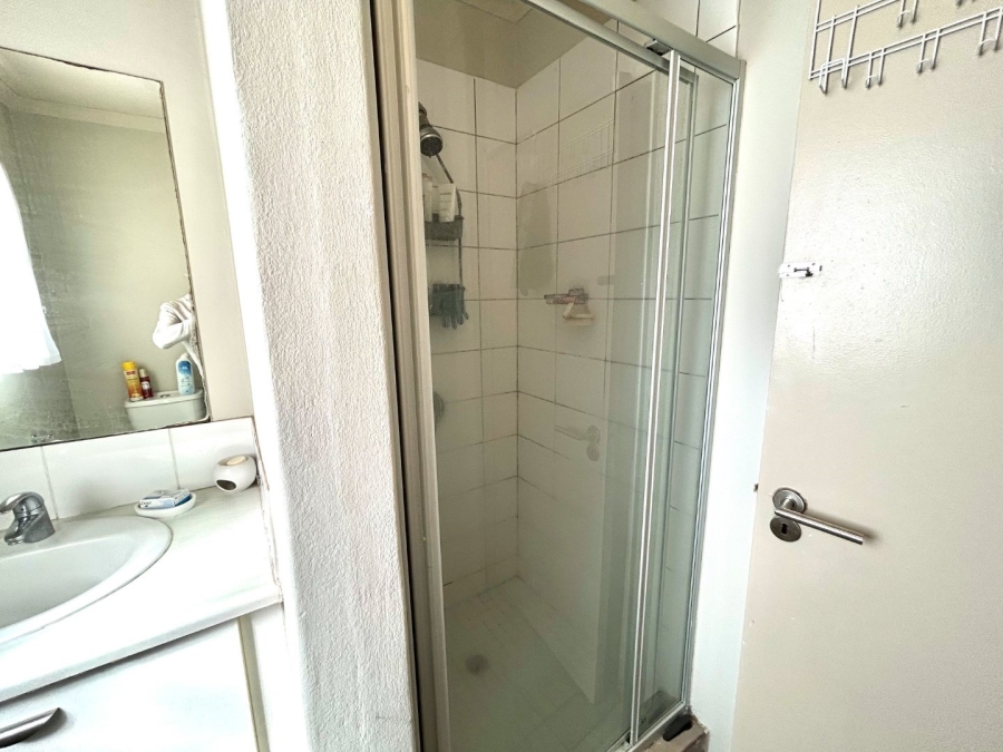  Bedroom Property for Sale in Houghton Estate Gauteng