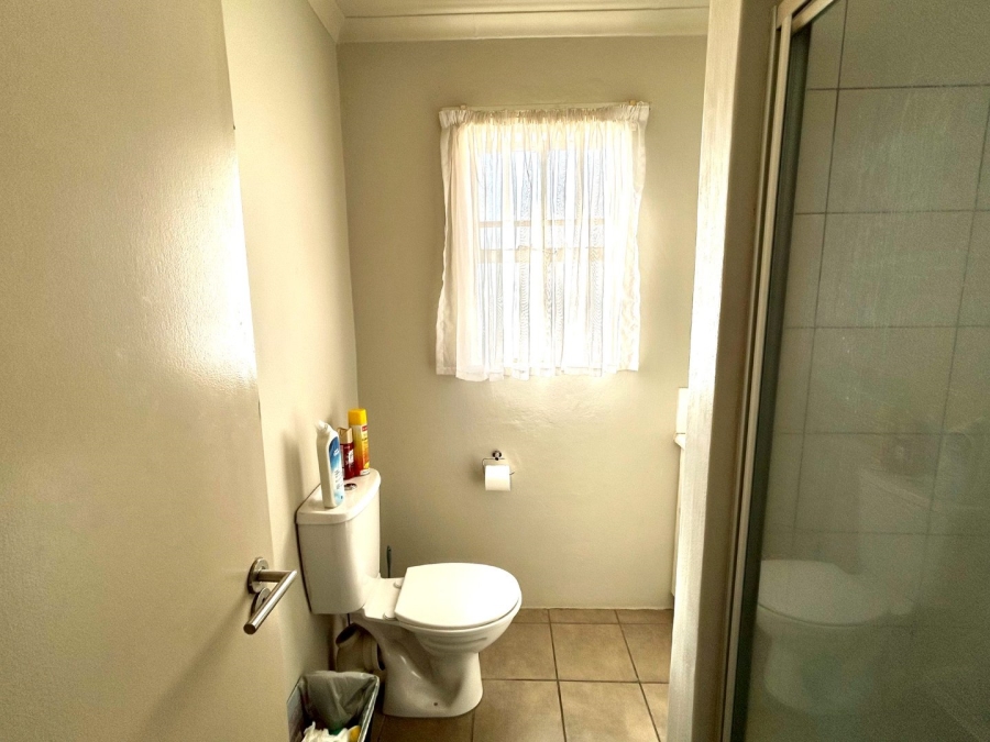  Bedroom Property for Sale in Houghton Estate Gauteng