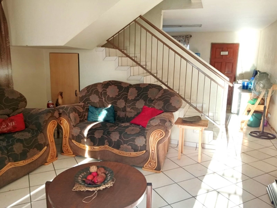 To Let 2 Bedroom Property for Rent in Florentia Gauteng