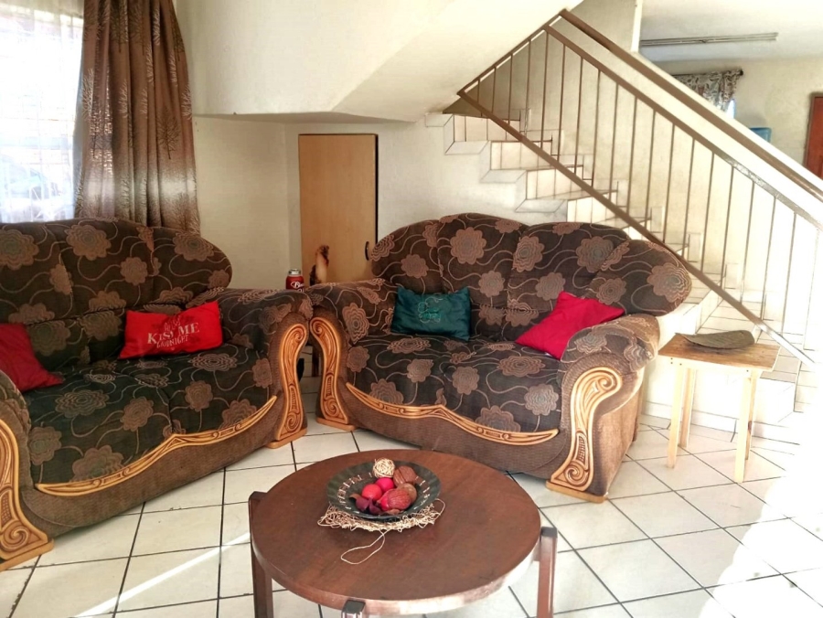 To Let 2 Bedroom Property for Rent in Florentia Gauteng