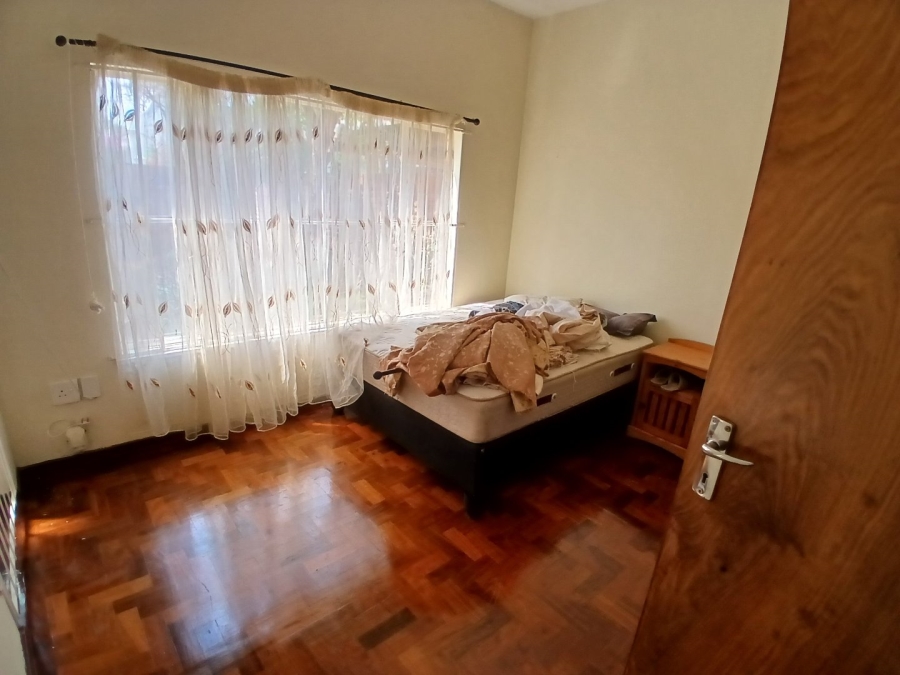 7 Bedroom Property for Sale in Nieuw Muckleneuk Gauteng