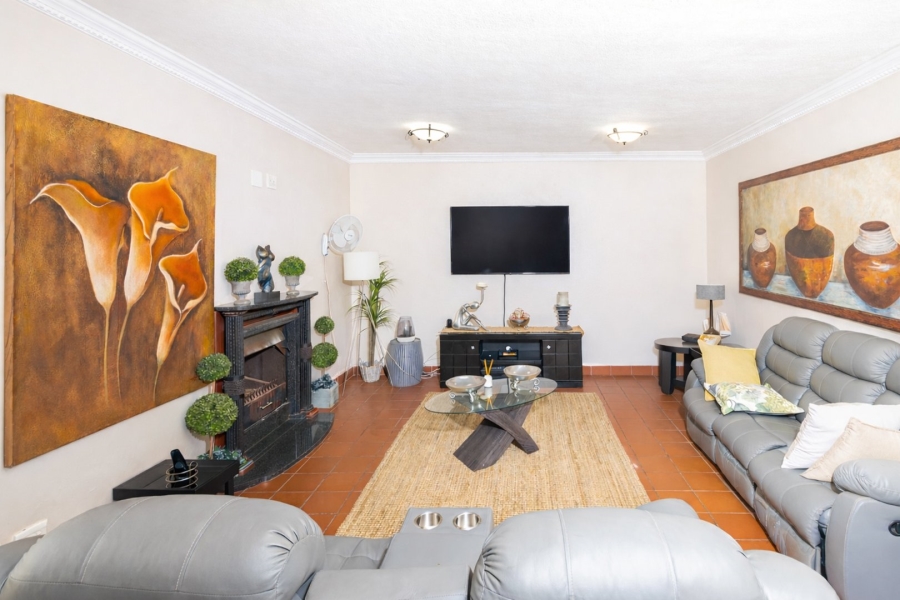 4 Bedroom Property for Sale in Highveld Gauteng