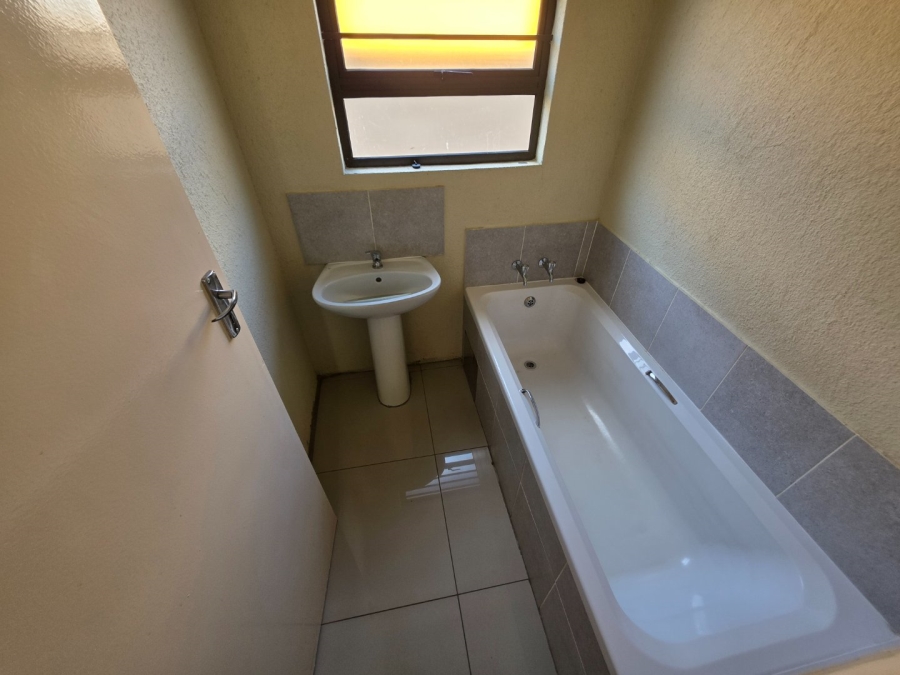 3 Bedroom Property for Sale in Soshanguve VV Gauteng