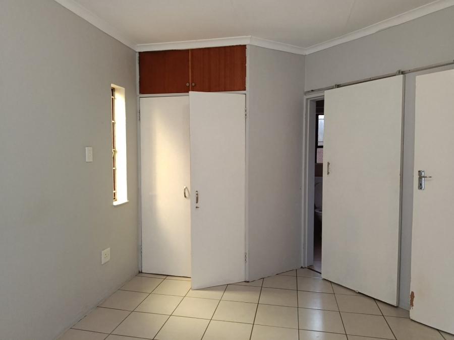 To Let 1 Bedroom Property for Rent in Heuweloord Gauteng