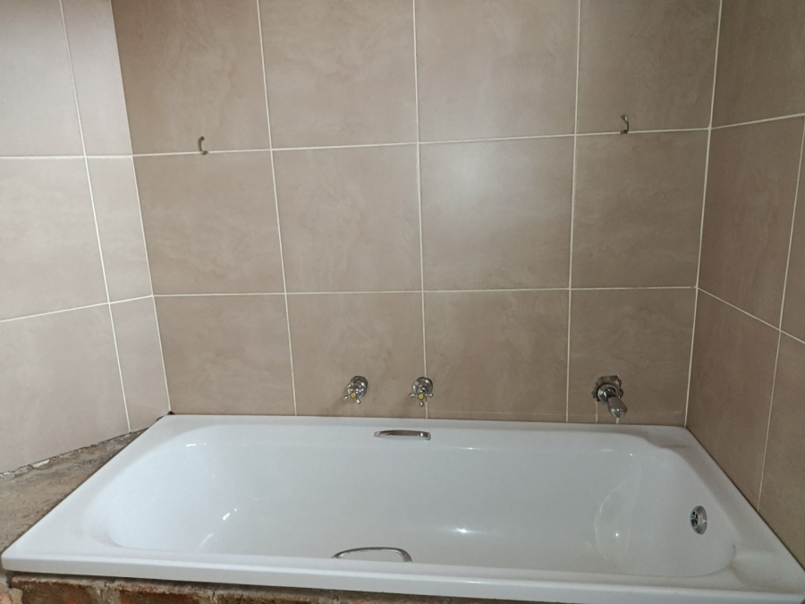 To Let 1 Bedroom Property for Rent in Heuweloord Gauteng