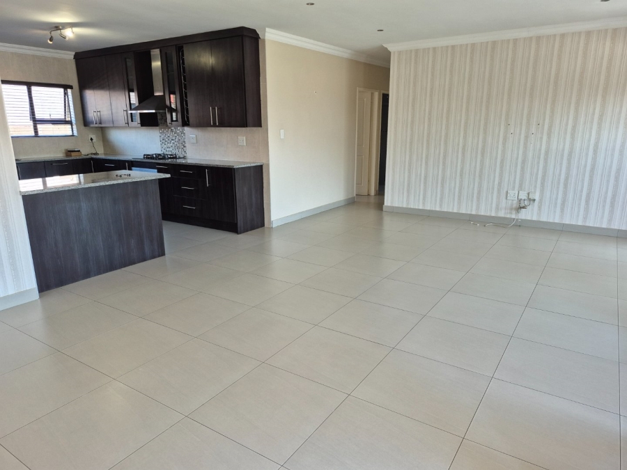 3 Bedroom Property for Sale in Thatchfield Hills Gauteng