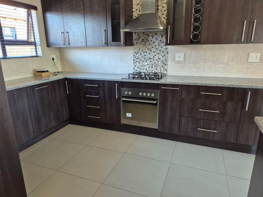 3 Bedroom Property for Sale in Thatchfield Hills Gauteng