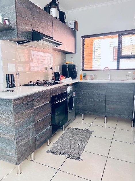 3 Bedroom Property for Sale in Greenstone Crest Gauteng