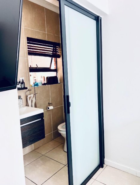 3 Bedroom Property for Sale in Greenstone Crest Gauteng