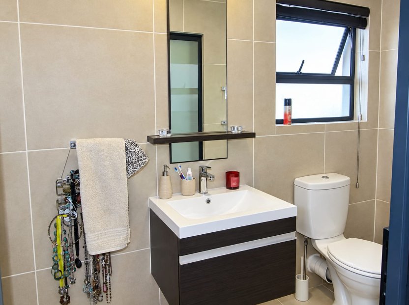 2 Bedroom Property for Sale in Greenstone Ridge Gauteng
