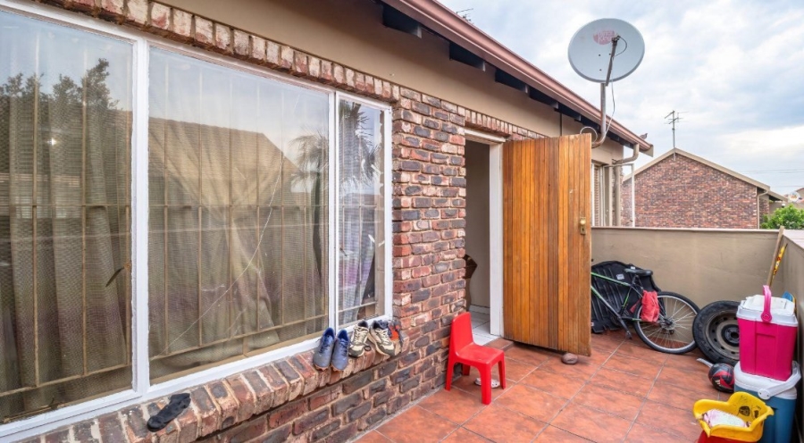 2 Bedroom Property for Sale in Eden Glen Gauteng