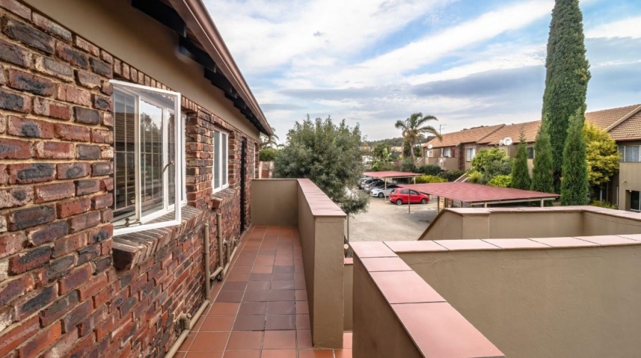 2 Bedroom Property for Sale in Eden Glen Gauteng