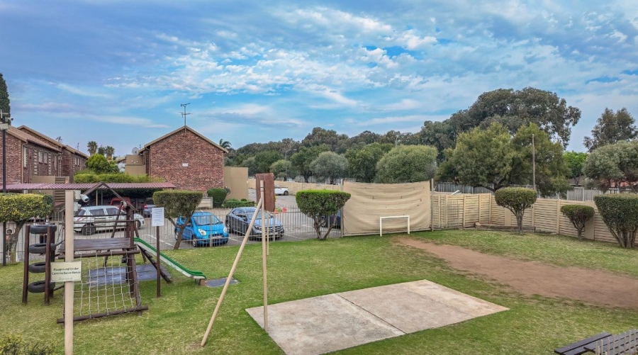 2 Bedroom Property for Sale in Eden Glen Gauteng