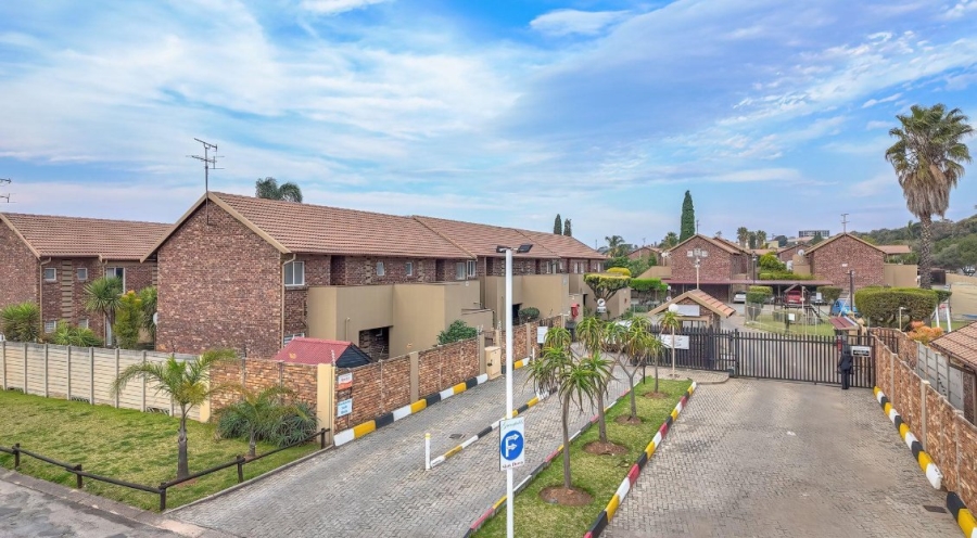 2 Bedroom Property for Sale in Eden Glen Gauteng