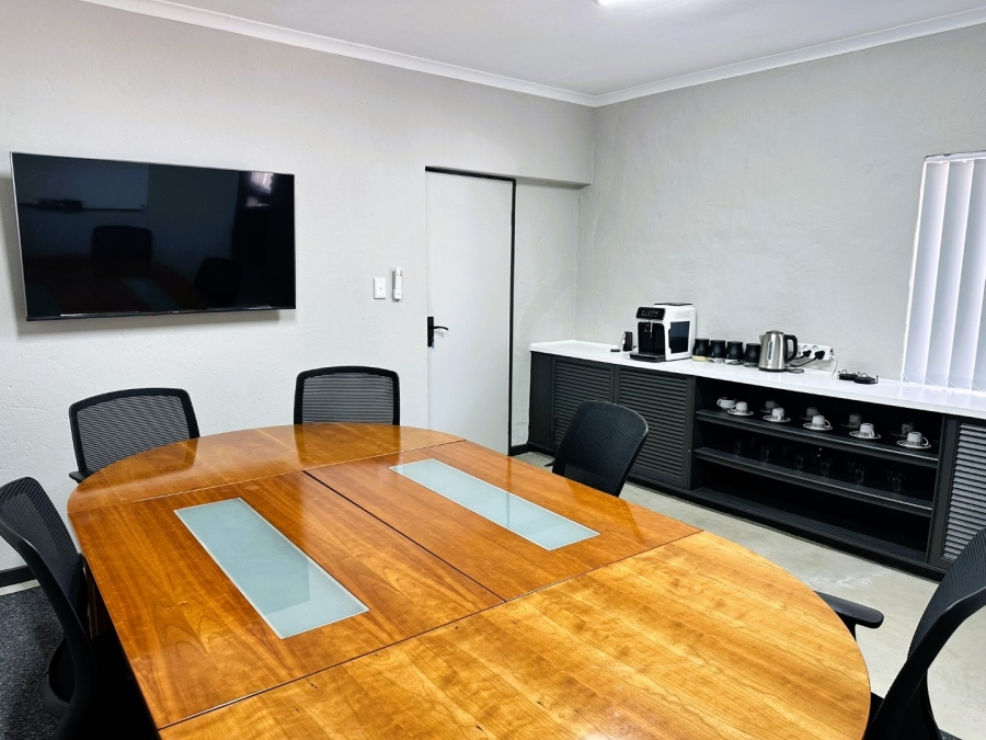 To Let Commercial Property for Rent in Fontainebleau Gauteng