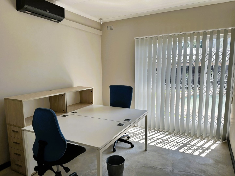 To Let Commercial Property for Rent in Fontainebleau Gauteng