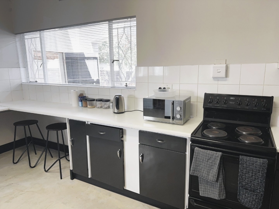 To Let Commercial Property for Rent in Fontainebleau Gauteng