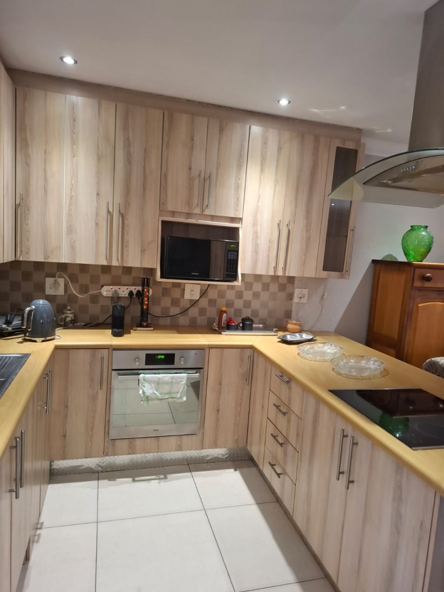 2 Bedroom Property for Sale in Terenure Gauteng