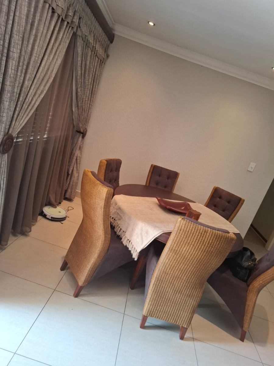 2 Bedroom Property for Sale in Terenure Gauteng