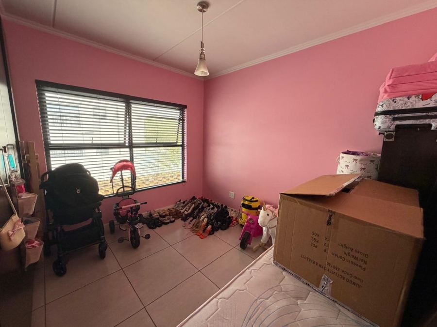3 Bedroom Property for Sale in Greenstone Hill Gauteng
