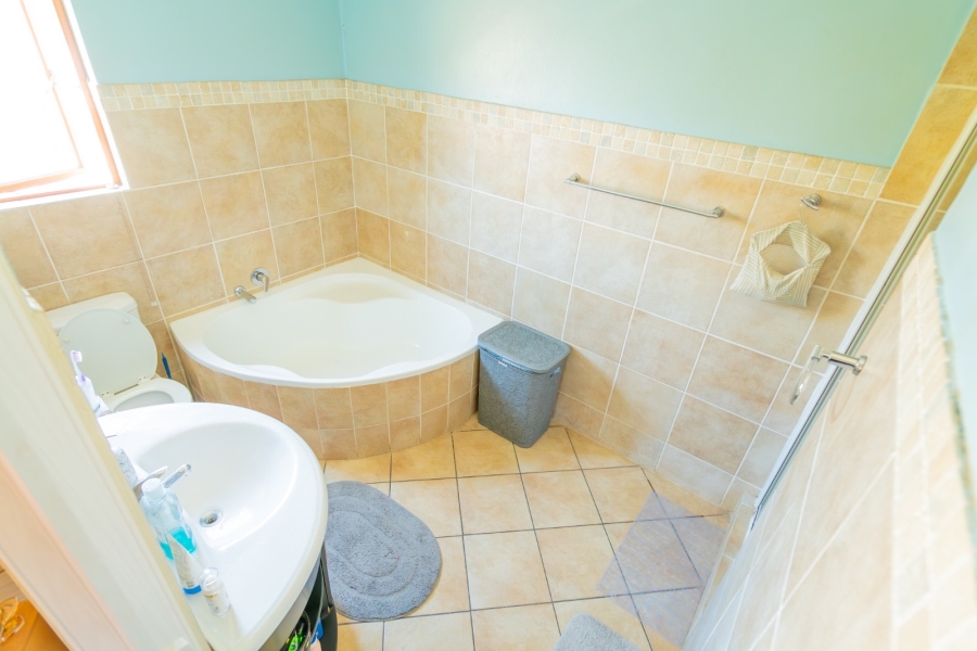 1 Bedroom Property for Sale in Northwold Gauteng