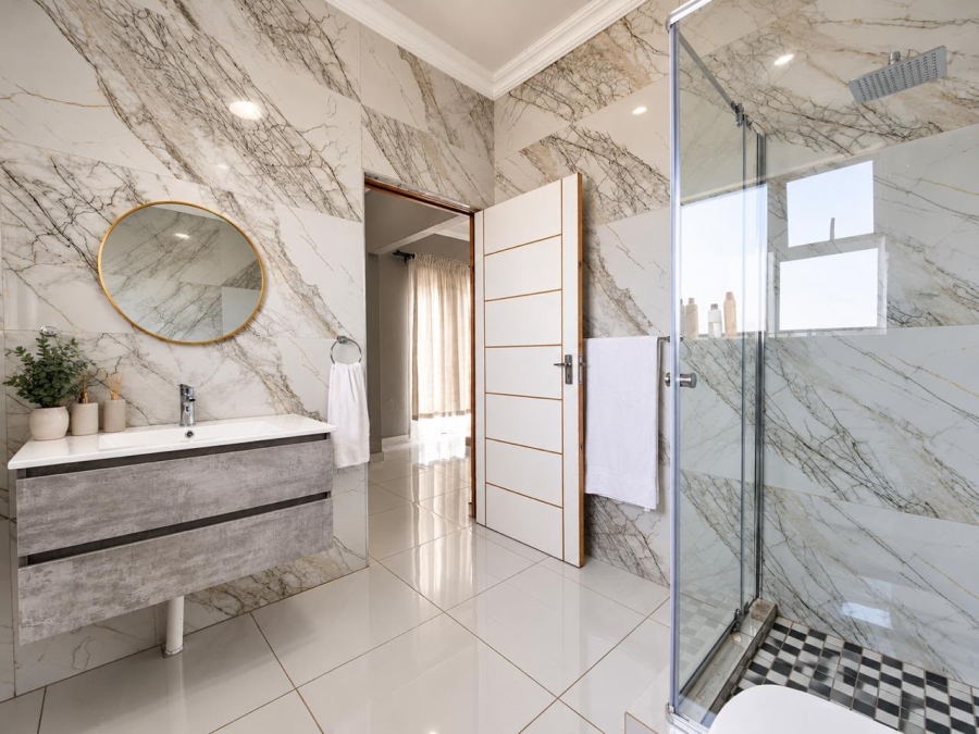 4 Bedroom Property for Sale in South Crest Gauteng