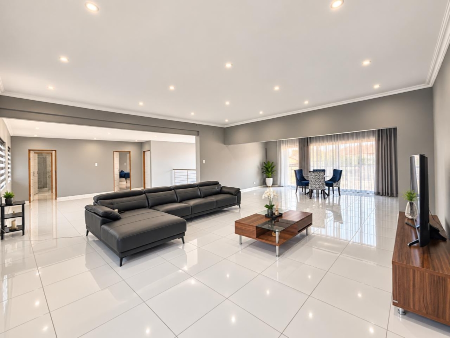 4 Bedroom Property for Sale in South Crest Gauteng