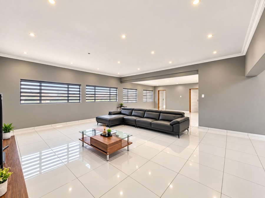 4 Bedroom Property for Sale in South Crest Gauteng
