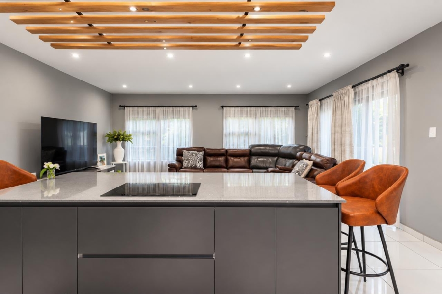 4 Bedroom Property for Sale in South Crest Gauteng