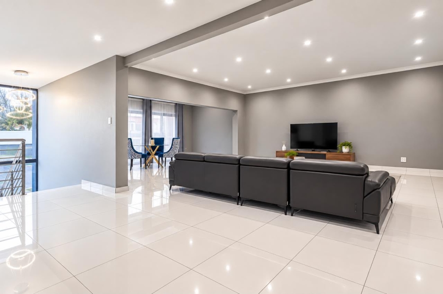 4 Bedroom Property for Sale in South Crest Gauteng