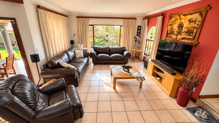 5 Bedroom Property for Sale in Irene View Estate Gauteng