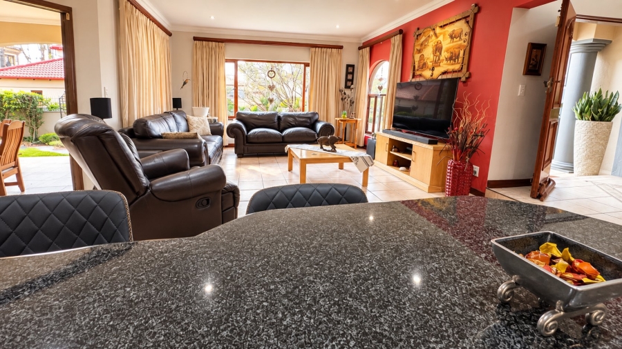 5 Bedroom Property for Sale in Irene View Estate Gauteng