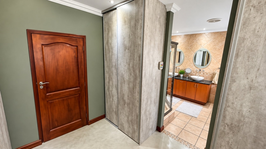 5 Bedroom Property for Sale in Irene View Estate Gauteng