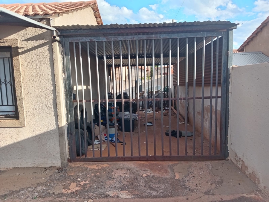 2 Bedroom Property for Sale in Ga-Rankuwa Unit 24 Gauteng