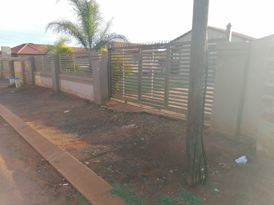 2 Bedroom Property for Sale in Ga-Rankuwa Unit 24 Gauteng